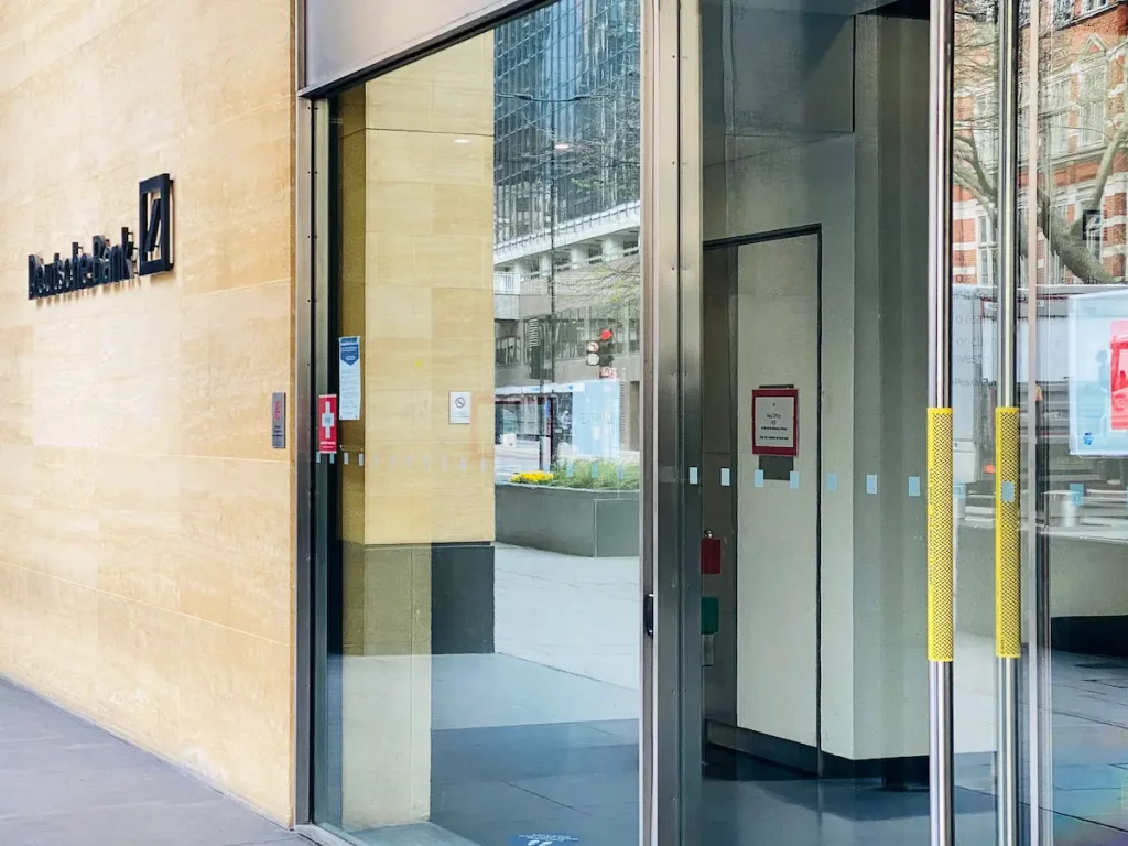 Hygienic-Door-Handle