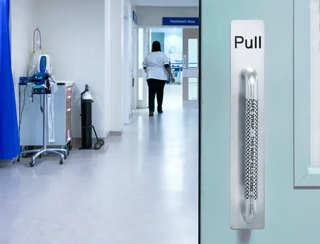 antimicrobial handle